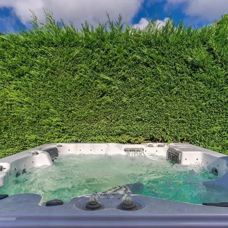 Villa Cozy Flora By Hr Madeira Estreito Da Calheta